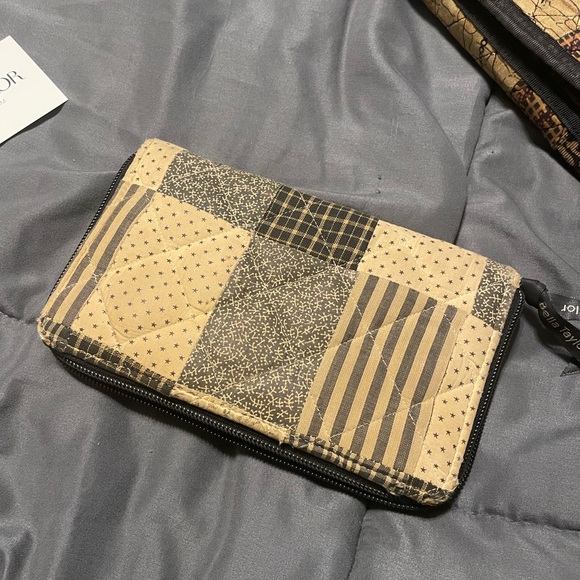 Bella Taylor Patchwork Women's Wallet - Black and Tan - Picture 3 of 6